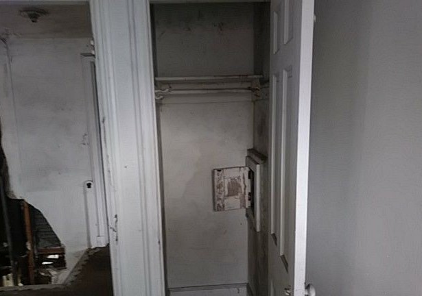 10741 E Outer Drive second floor 2.jpg